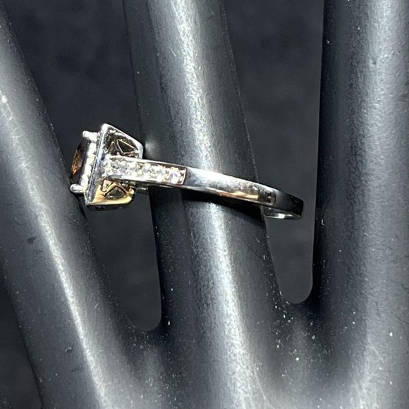 Sterling Silver With Brown Glass And Clear Cz Ring Sz 8 1/2 (R282) - Picture 5 of 6